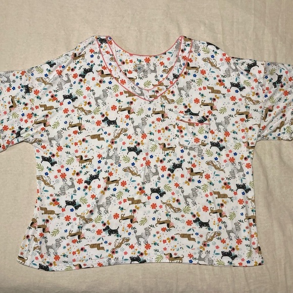 Cuddl Duds Multicolored Dog Print Super Soft Short Sleeved Pajama Blouse - Picture 1 of 10